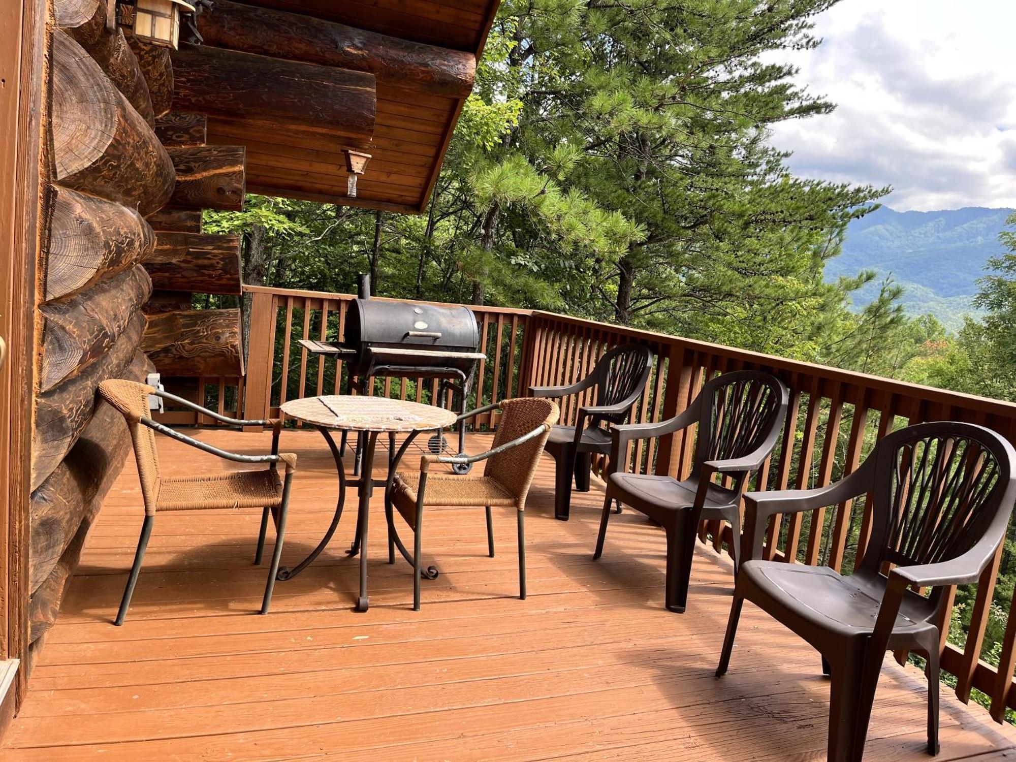 Infinite Views - Secluded With Mountain Views Cabin Gatlinburg Exterior photo