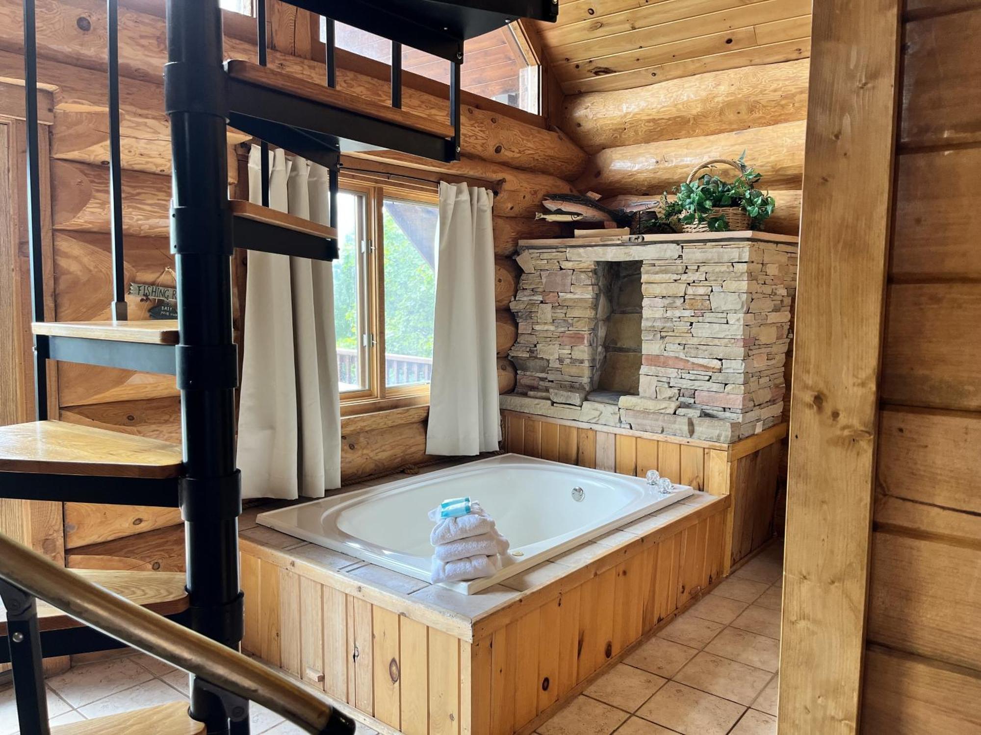 Infinite Views - Secluded With Mountain Views Cabin Gatlinburg Exterior photo